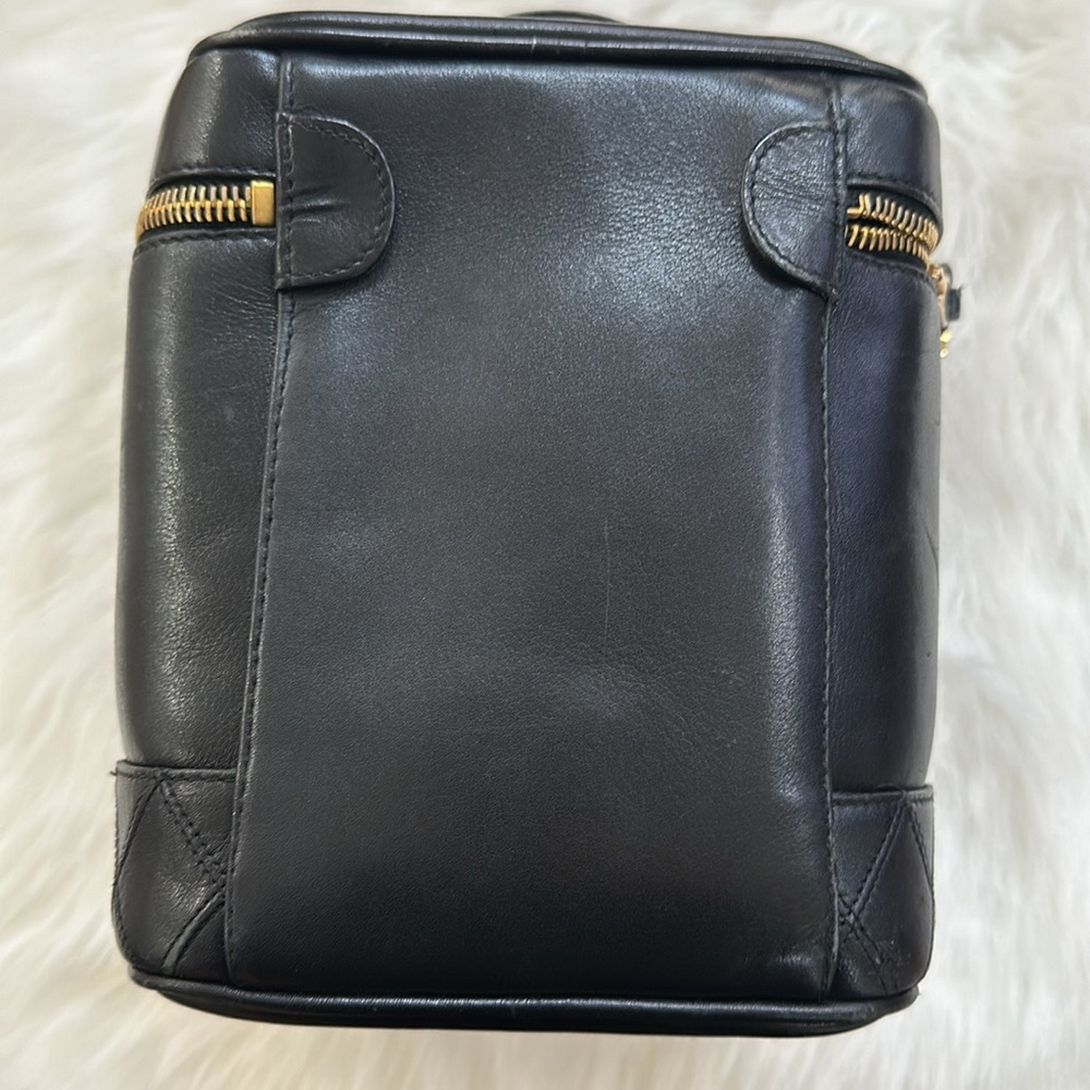 Chanel cosmetic case - Picture 6 of 16